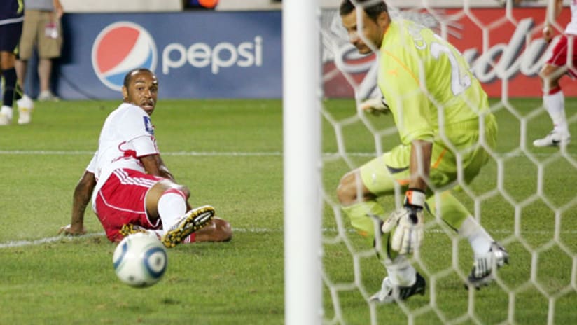 Thierry Henry scored his first goal in a Red Bulls uniform on this play in the 25th minute on Thursday.