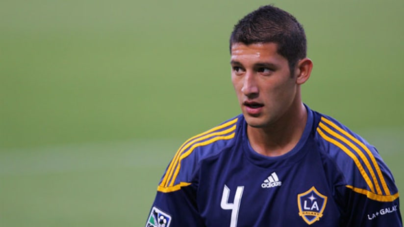 Is the Galaxy's Omar Gonzalez a contender for a spot on the USMNT for the 2014 World Cup?