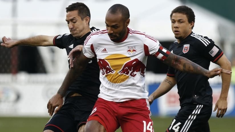 Thierry Henry and Davy Arnaud - April 12